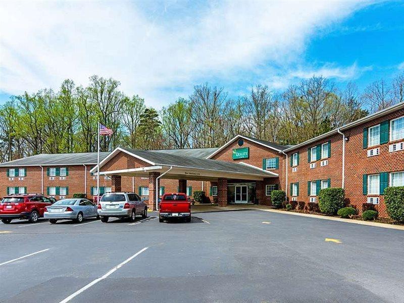 Quality Inn Burkeville Hwy 360 & 460 מראה חיצוני תמונה