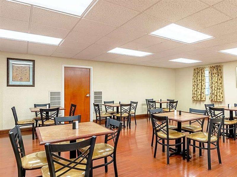 Quality Inn Burkeville Hwy 360 & 460 מראה חיצוני תמונה