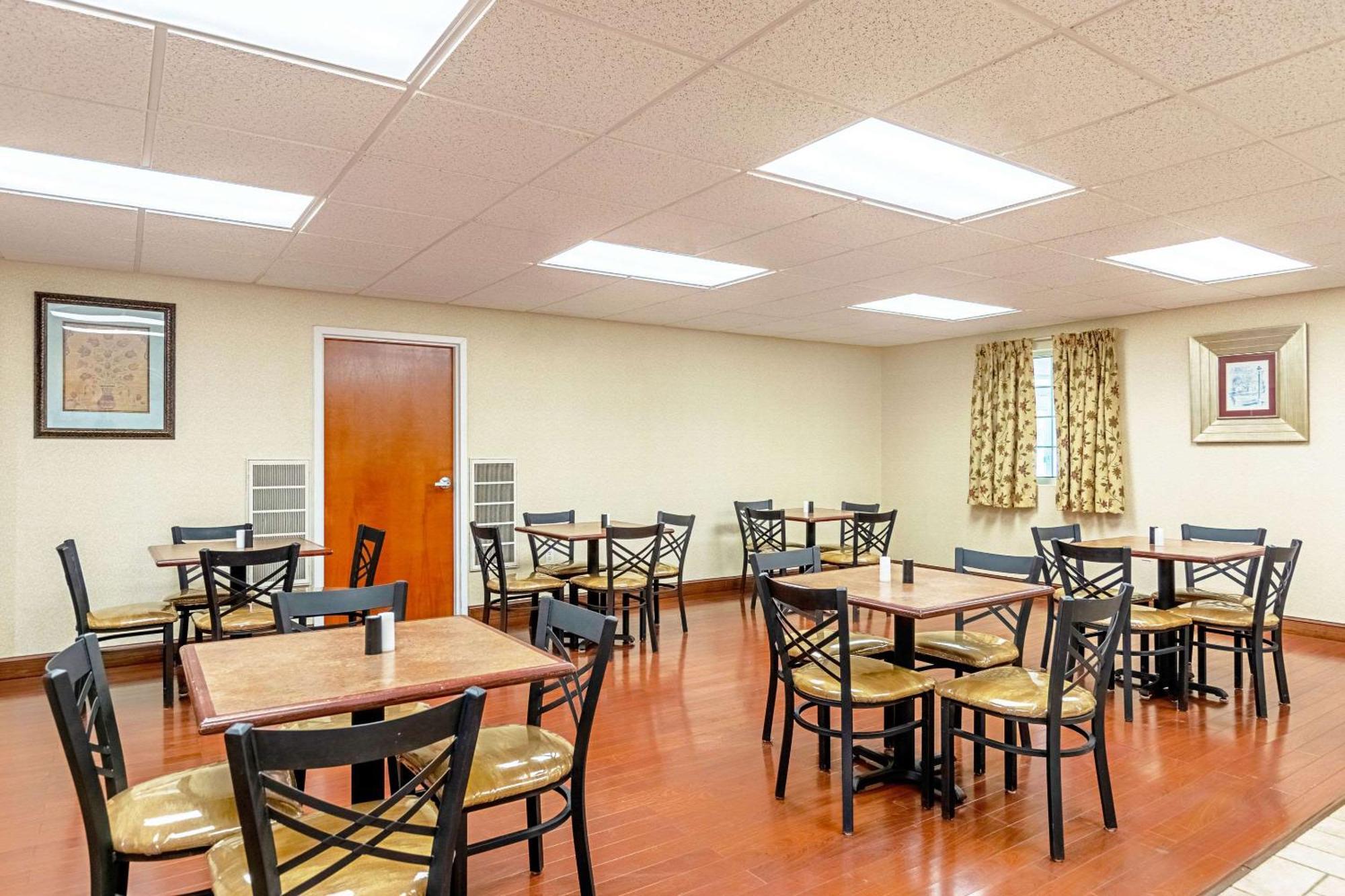 Quality Inn Burkeville Hwy 360 & 460 מראה חיצוני תמונה