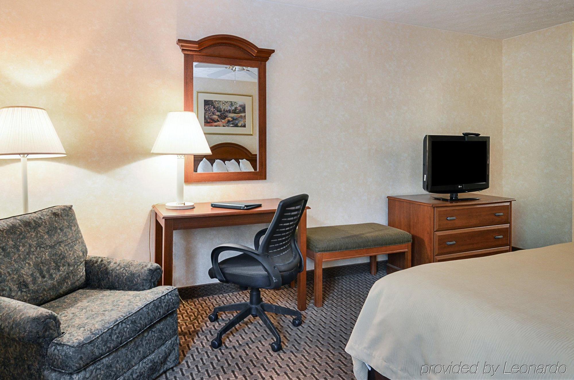Quality Inn Burkeville Hwy 360 & 460 מראה חיצוני תמונה